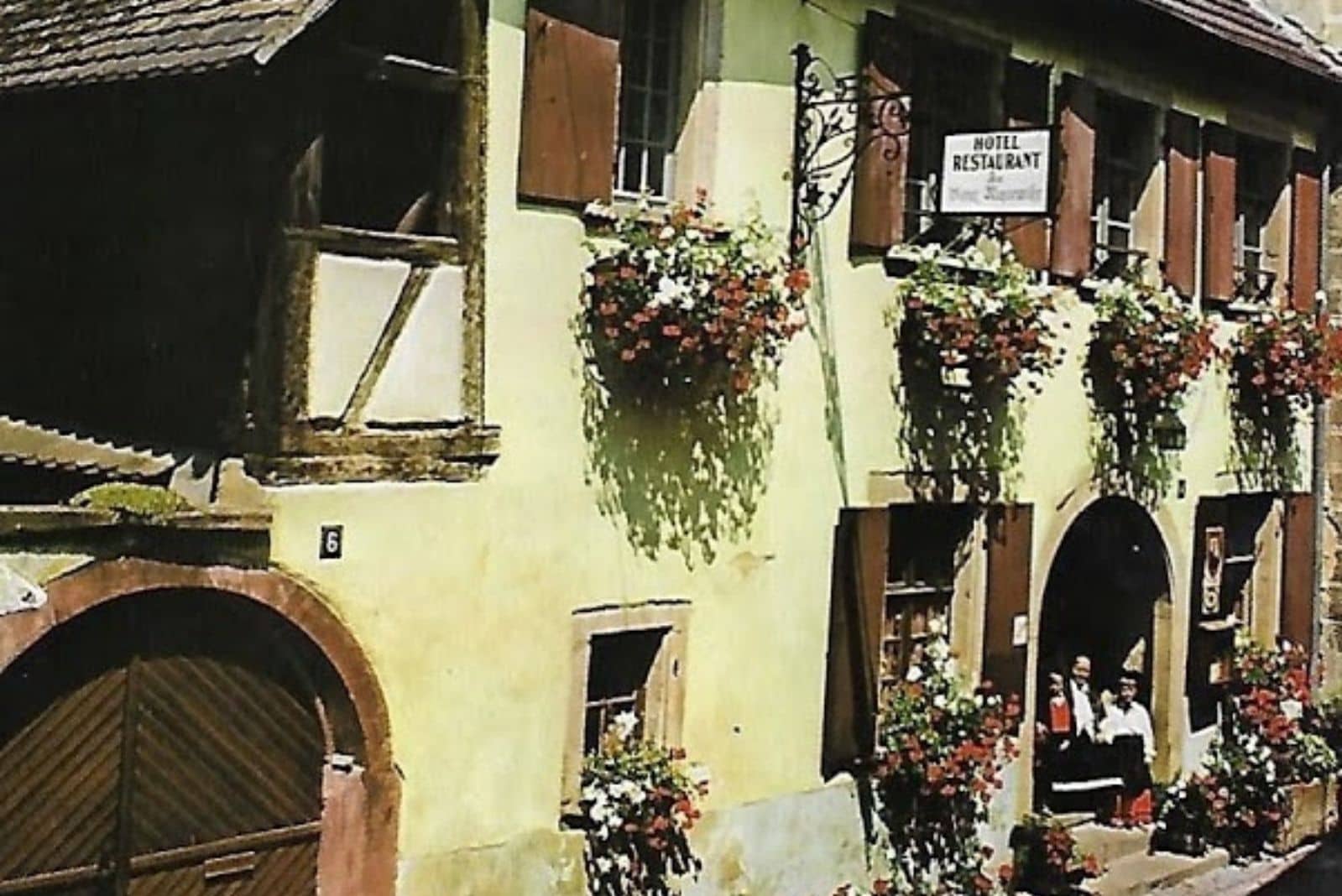 Ancienne photo hôtel-restaurant Riquewihr Le Sarment d'Or, anciennement Au vieux Riquewihr